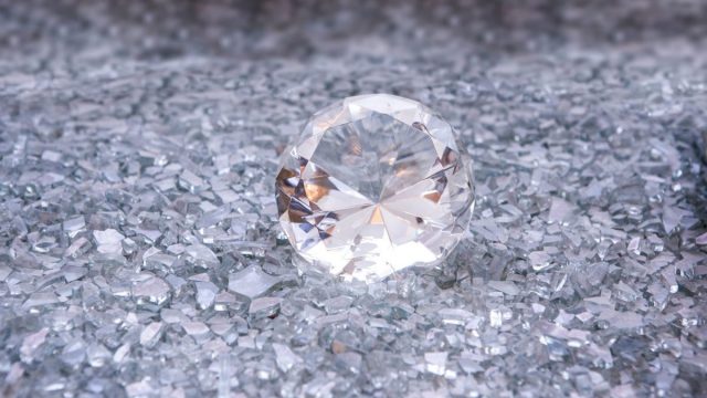 Import di diamanti dalla Russia: ADM pubblica il calendario dei nuovi divieti